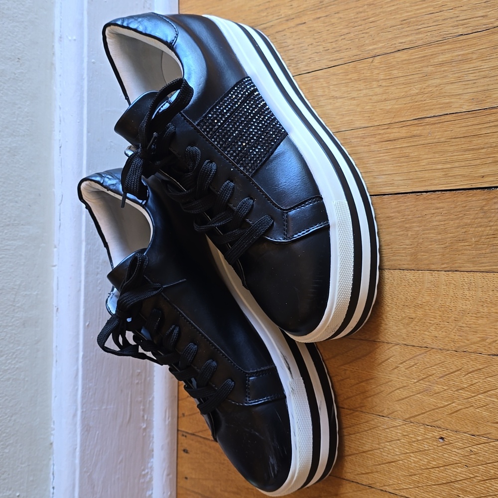​Primadonna, Faux Leather, Rhinestone Stripes, Platform Sneakers, VGUC, 9.5
